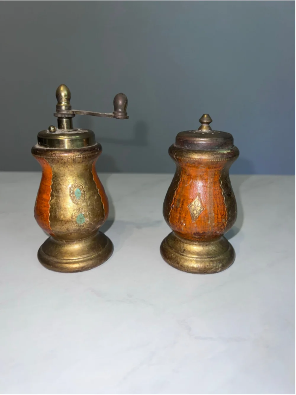 VTG Brass Italian Kitchen Salt Pepper Shaker Set Gold Orange